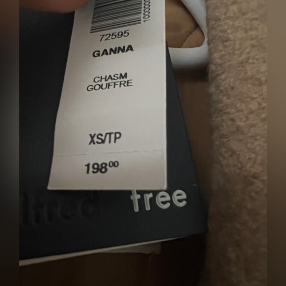 Aritzia Ganna Jacket - Picture 8 of 9